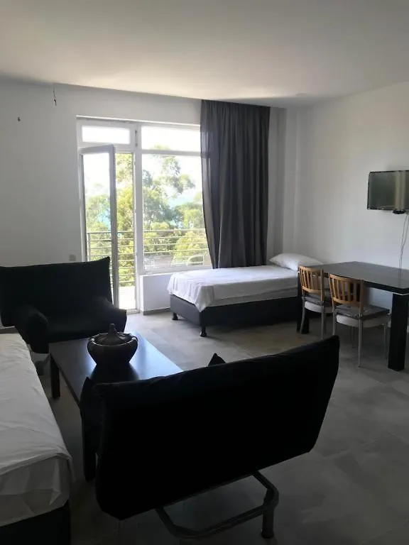 Villa Del Mar Gonio 3*,